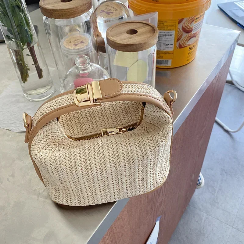 Summer Small Straw Handbag Trendy Shoulder Bag Woven Bucket Crossbody Bag Casual Seaside Beach Bag Gilrs Handle Tote