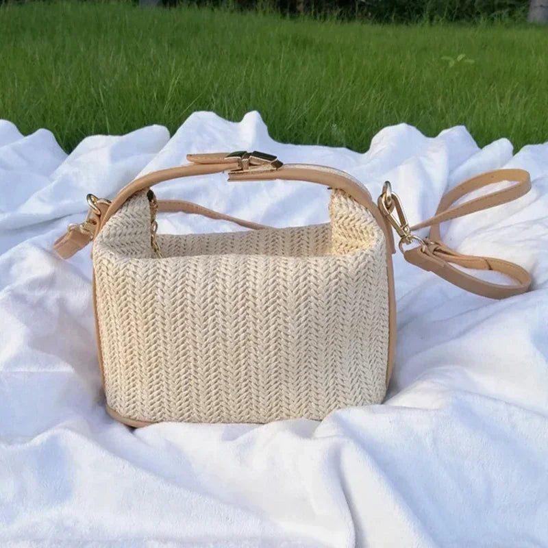 Summer Small Straw Handbag Trendy Shoulder Bag Woven Bucket Crossbody Bag Casual Seaside Beach Bag Gilrs Handle Tote