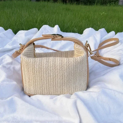 Summer Small Straw Handbag Trendy Shoulder Bag Woven Bucket Crossbody Bag Casual Seaside Beach Bag Gilrs Handle Tote