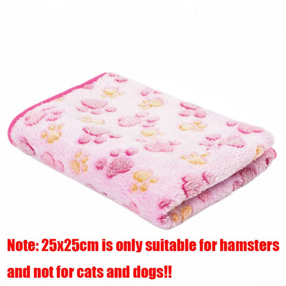 Daisy Soft Fluffy Pet Blanket – Warm Coral Fleece Paw Print Mat