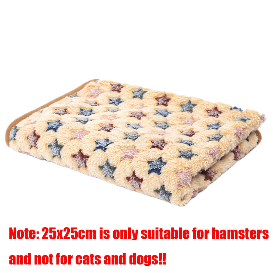 Daisy Soft Fluffy Pet Blanket – Warm Coral Fleece Paw Print Mat