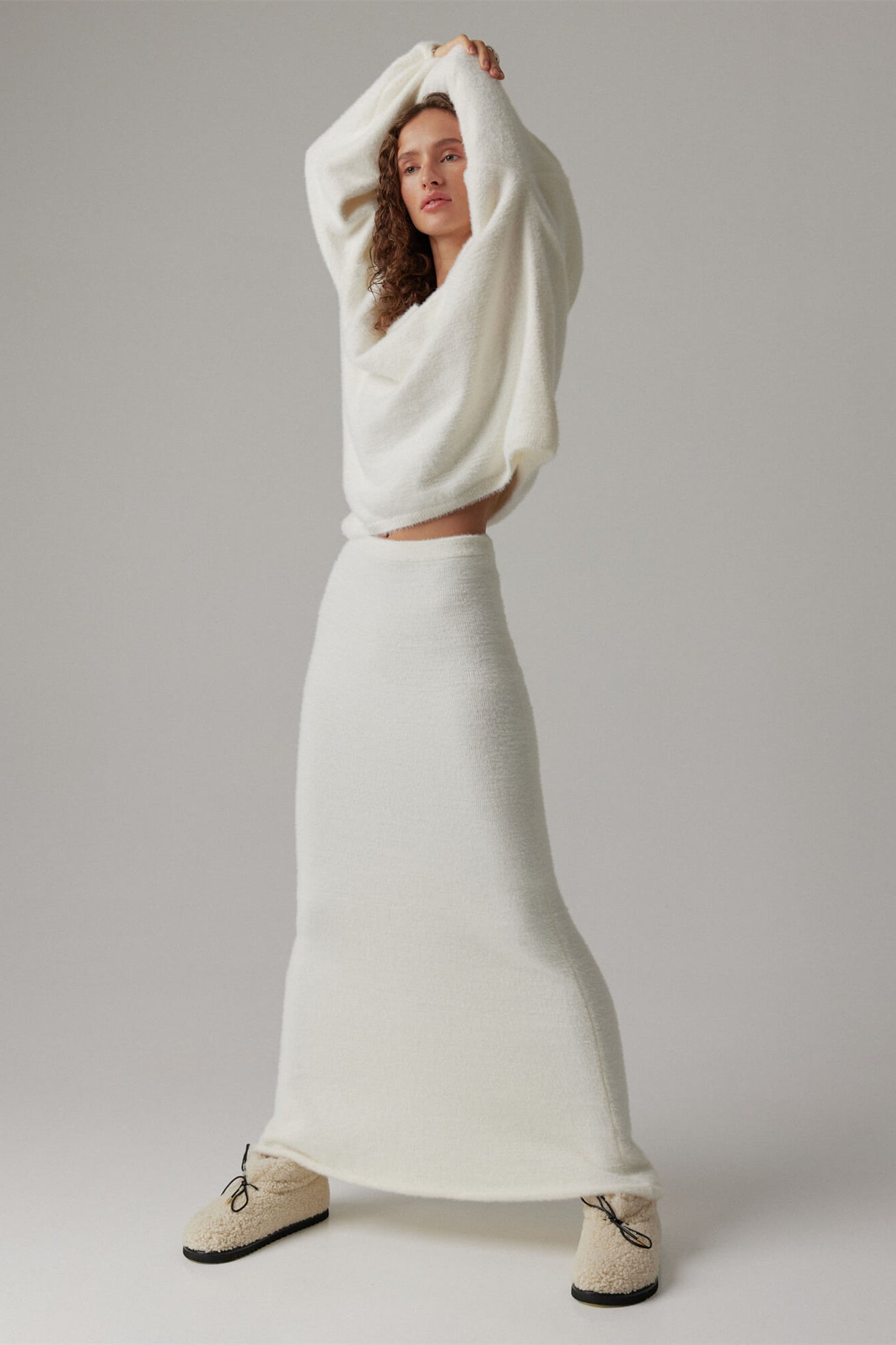 Babi V-Neck Knit Set